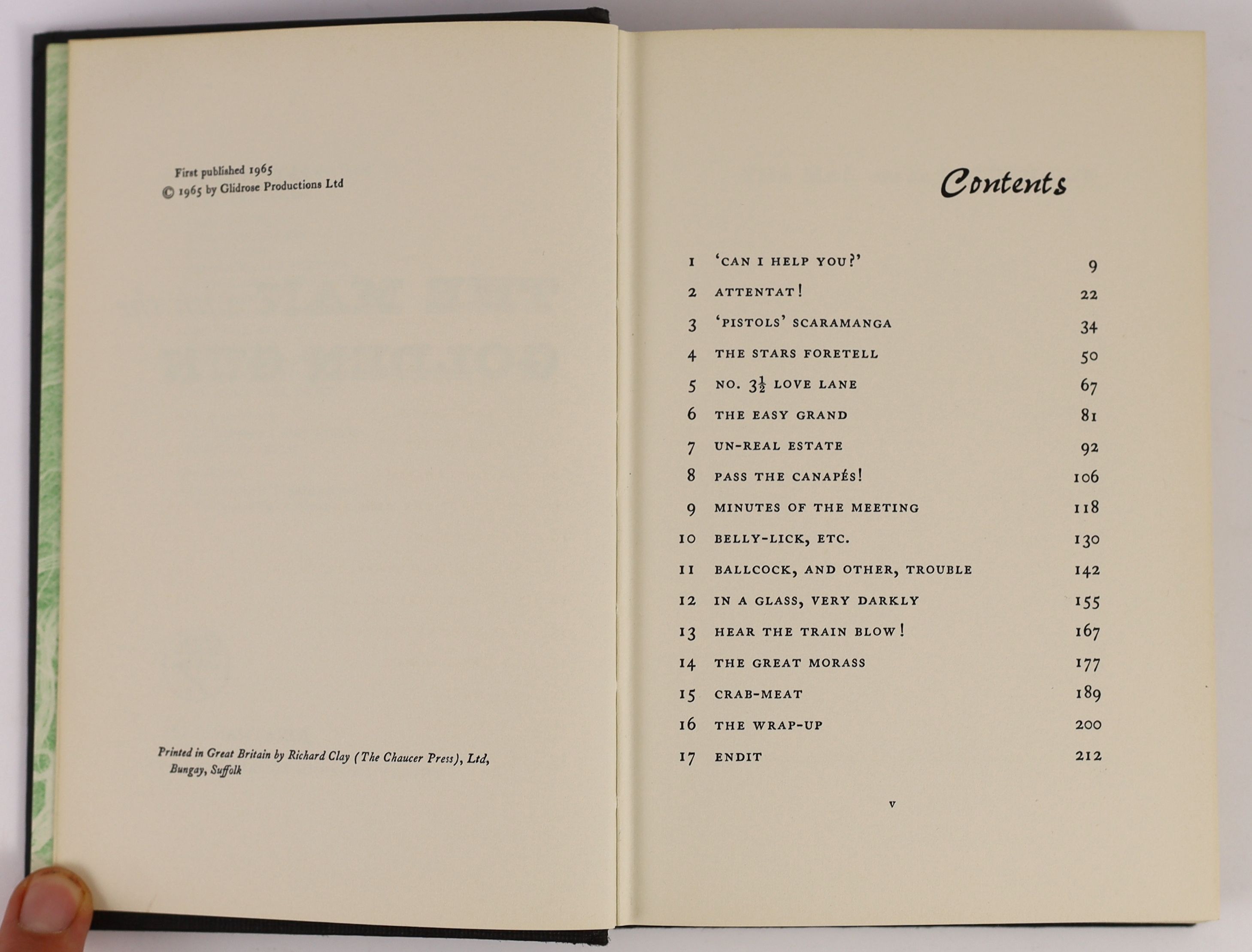 Fleming, Ian - The Man with the Golden Gun. 1st ed. Original publishers cloth with gilt letters direct on spine, original pictorial d/j. Green decorative end papers. 8vo. Jonathan Cape, London, 1965.